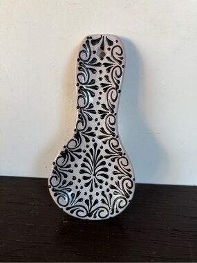 Decorative Talavera  Spoon Rest in White and Black